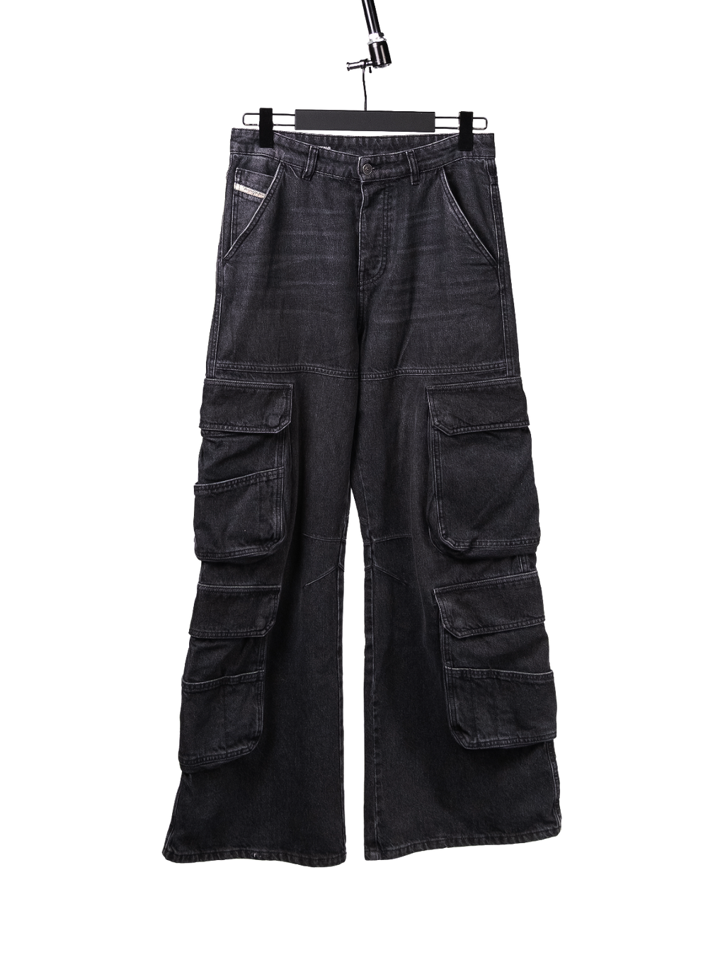 Relaxed cargo jeans