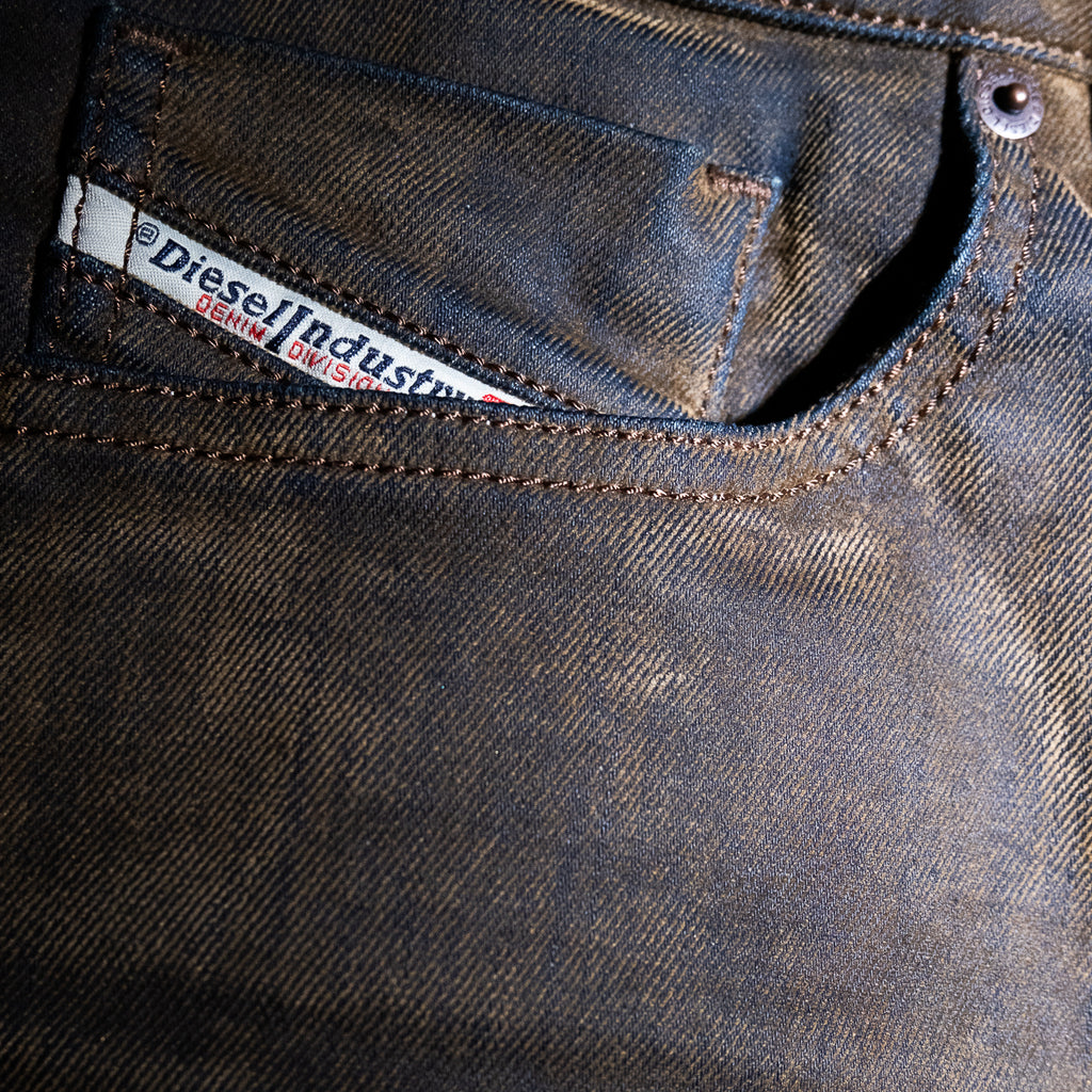 Velvet effect jeans