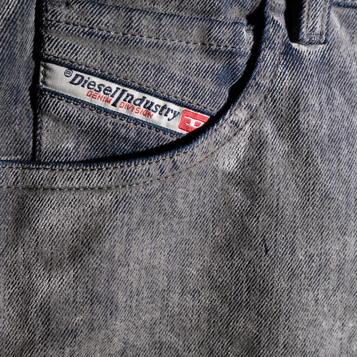 Velvet effect jeans